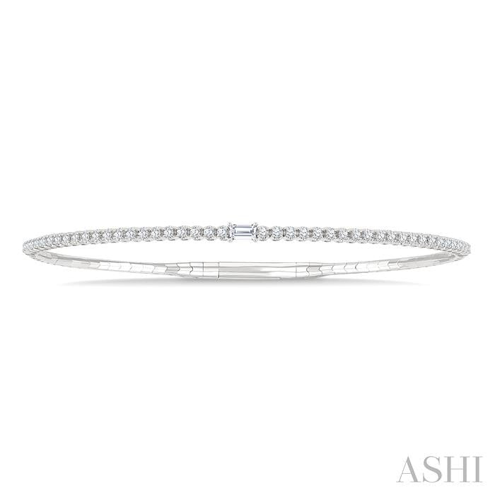 ASHI Diamond Halfway Baguette Center Flex Bangle 704W3PPFGWG
