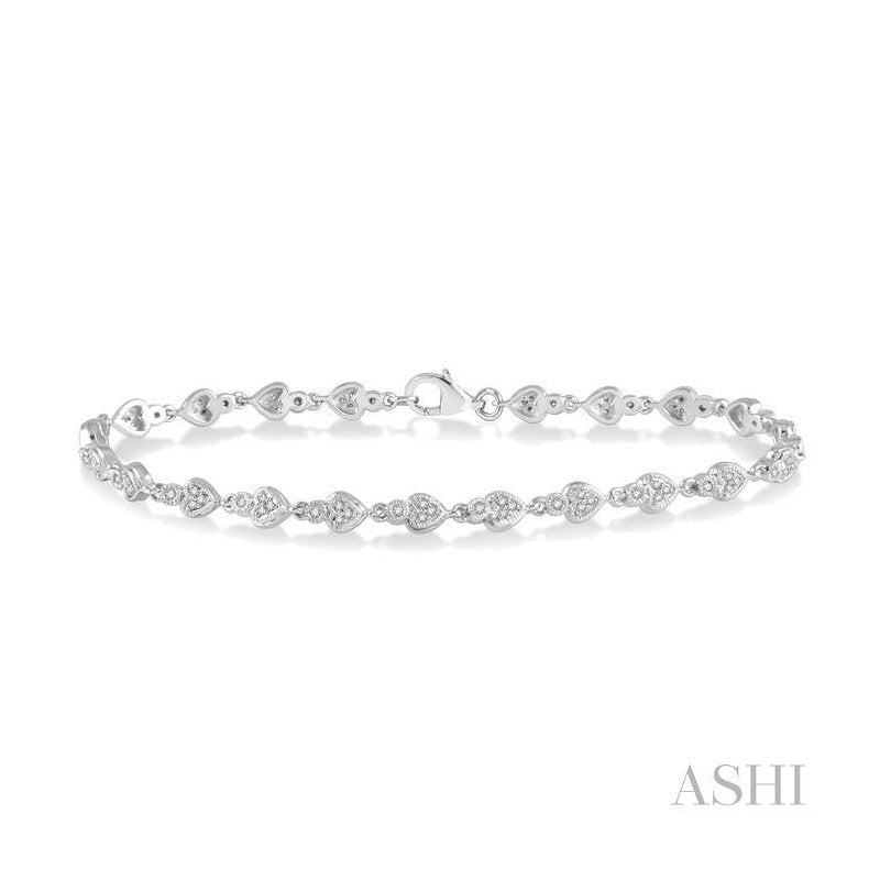 ASHI Heart Shape Diamond Bracelet 7120UPPTSWG