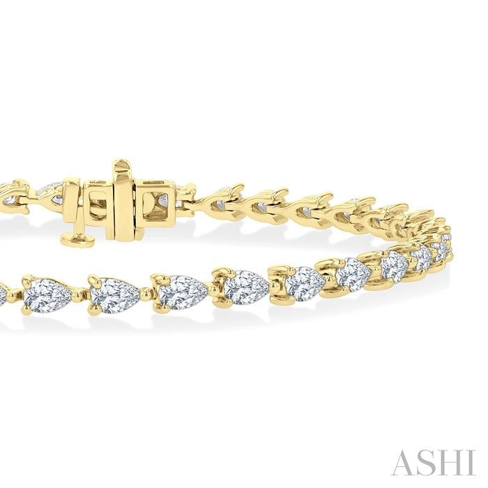 ASHI Pear Shape East-West Diamond Bracelet 72114PPFHYG-PR