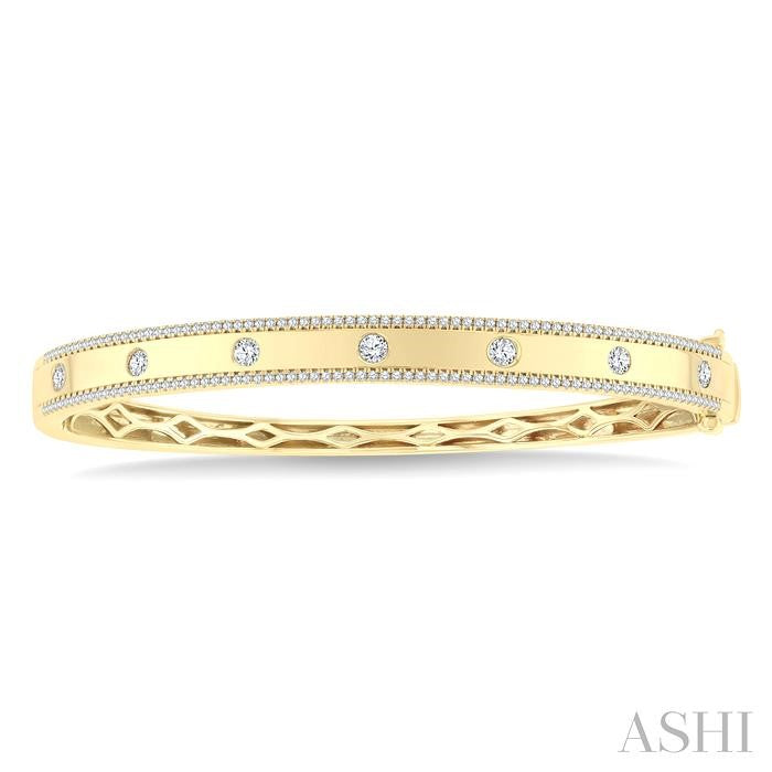 ASHI Flush Set Diamond Fashion Bangle 795H1PPFGYG