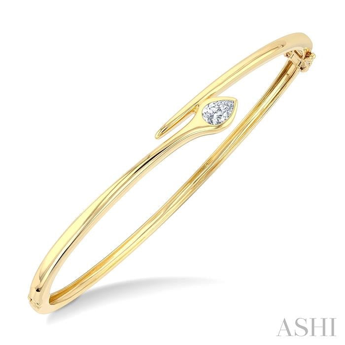 ASHI Pear Shape Diamond Fashion Bangle 795J5PPFGYG