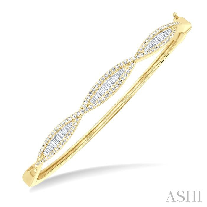 ASHI Swirl Baguette Diamond Fashion Bangle 796E1PPFGYG