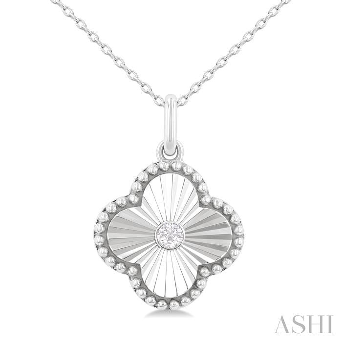 ASHI Silver Clover Fluted Medallion Petite Diamond Fashion Pendant 84209PPSGSLPD-CLV