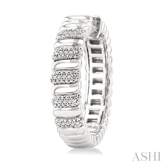 ASHI Silver Bold Ribbed Diamond Hoop Fashion Earrings 85738PPSSSLER