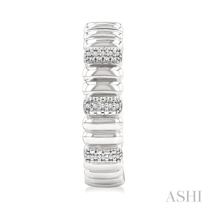 ASHI Silver Bold Ribbed Diamond Hoop Earrings 85768PPSSSLER