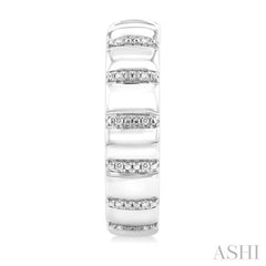 ASHI Silver Bold Ribbed Diamond Fashion Hoop Earrings 85778PPSSSLER