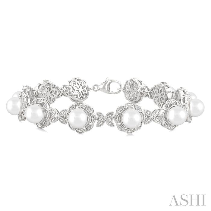 ASHI Silver Floral Pearl & Diamond Bracelet 88318PPSSWPSLTB