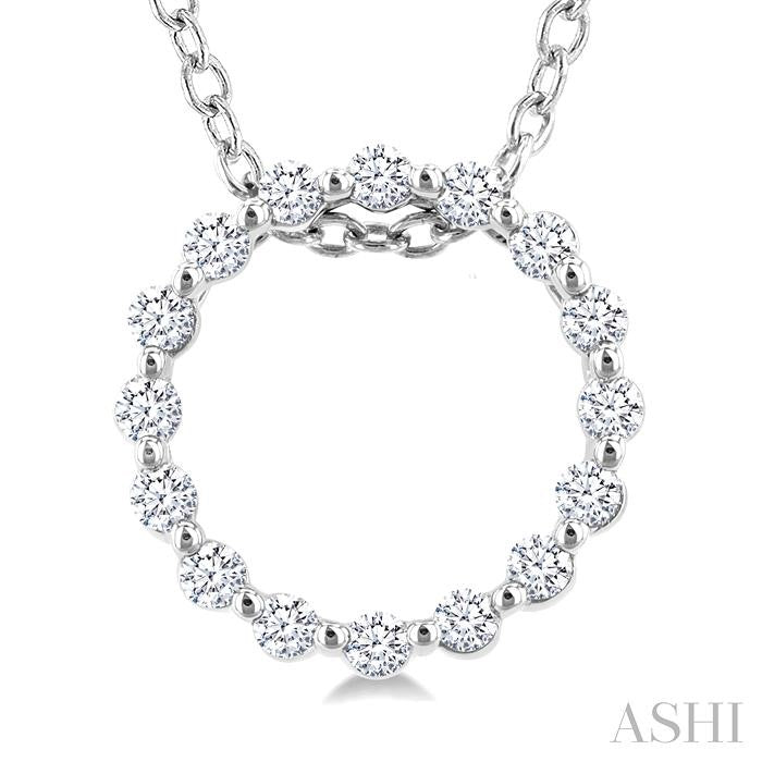 ASHI Silver Circle Petite Diamond Fashion Pendant 88908PPSSSLPD