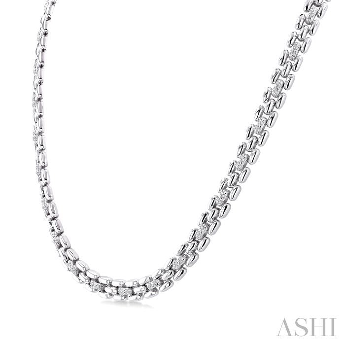 ASHI Silver Bold Panther Link Diamond Fashion Necklace 8895QPPSSSLNK