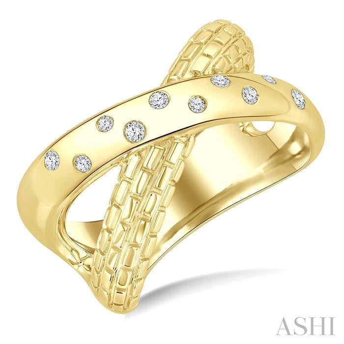 ASHI Gold Vermeil Bold Criss Cross Diamond Ring 889A9PPSSSLRG-GV
