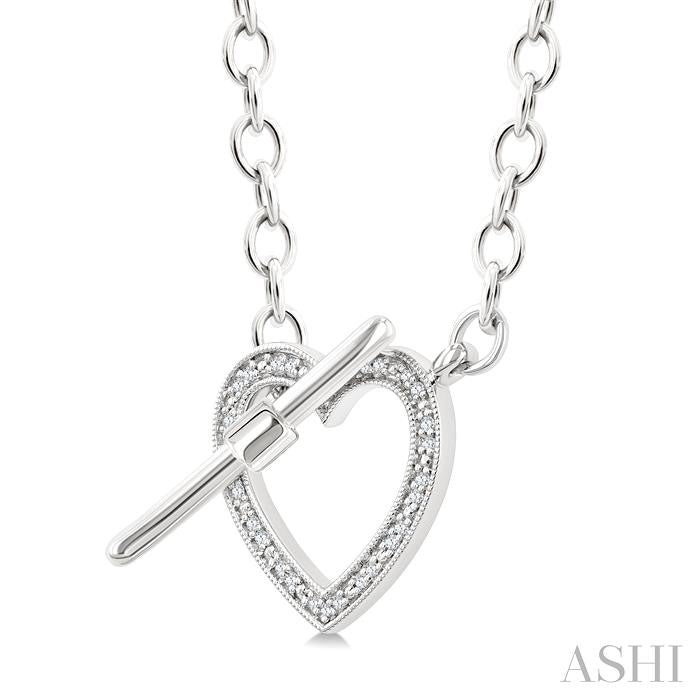 ASHI Silver Heart Toggle Diamond Fashion Necklace 89998PPSSSLNK-HT
