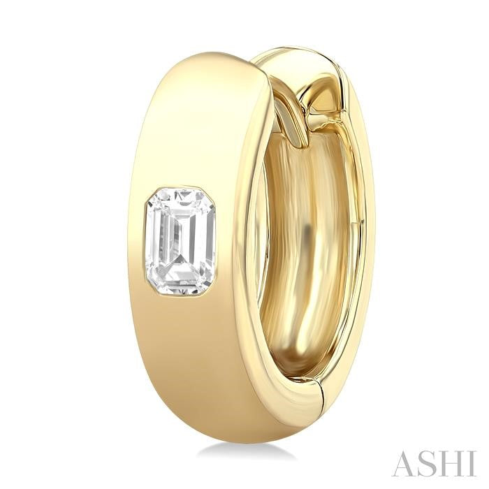ASHI Emerald Shape Bezel Set Diamond Huggie Fashion Earrings 903G5PPFGERYG-OC