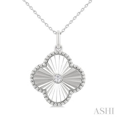ASHI Clover Fluted Medallion Diamond Fashion Pendant 90449PPTGPDWG-CLV