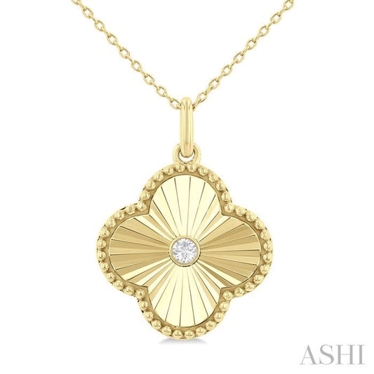 ASHI Clover Fluted Medallion Diamond Fashion Pendant 90449PPTGPDYG-CLV