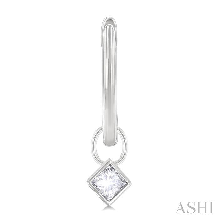 ASHI Princess Shape Bezel Set Diamond Huggie Fashion Earrings 918F5PPFGERWG-PRN