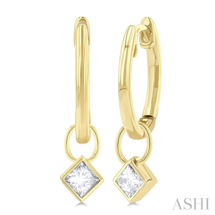 ASHI Princess Shape Bezel Set Diamond Huggie Fashion Earrings 918F5PPFGERYG-PRN