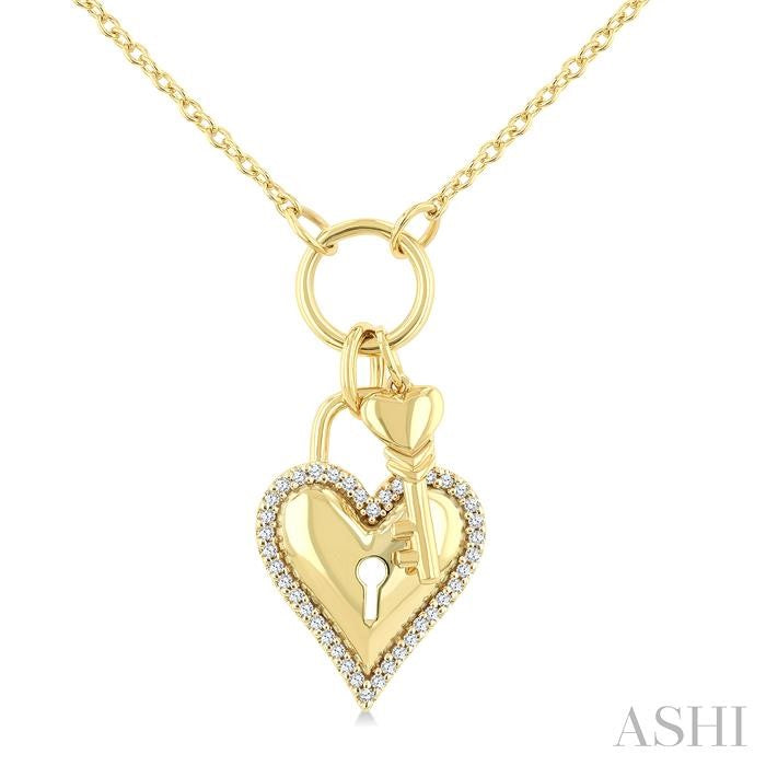 ASHI Heart Lock & Key Charm Diamond Fashion Pendant 919G8PPTGPDYG