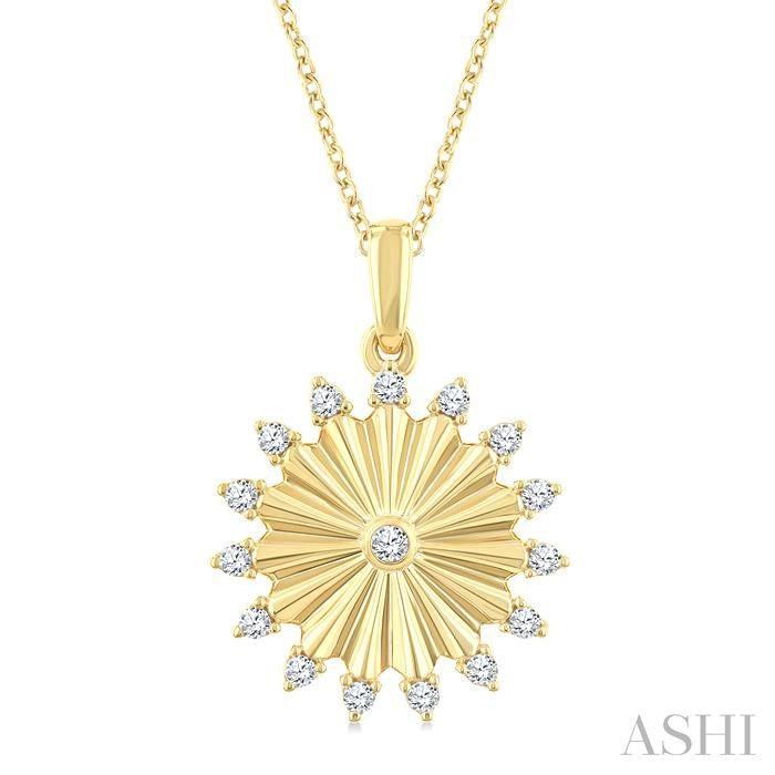 ASHI Circle Fluted Diamond Fashion Pendant 923G7PPTGPDYG-RD