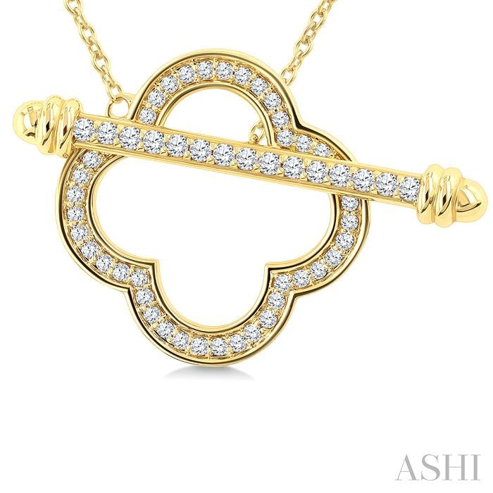 ASHI Clover Toggle Diamond Fashion Necklace 924HUPPTGNKYG