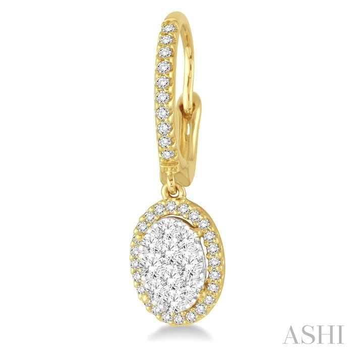 ASHI Oval Shape Halo Lovebright Essential Diamond Earrings 96072PPFVERYW