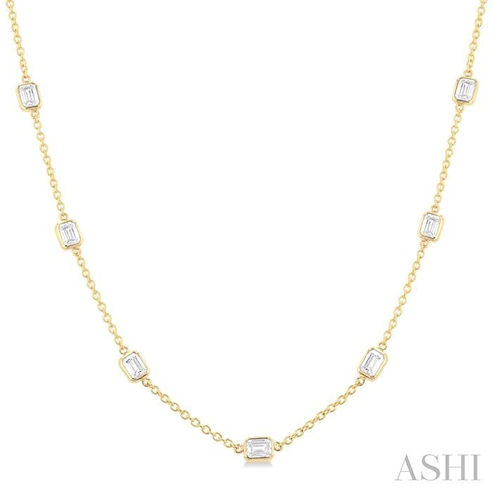 ASHI Emerald Shape Diamond Station Necklace 990A3PPFGNKYG-OC