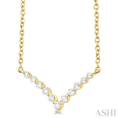 ASHI Chevron Petite Diamond Fashion Necklace 996J0PPTGNKYG