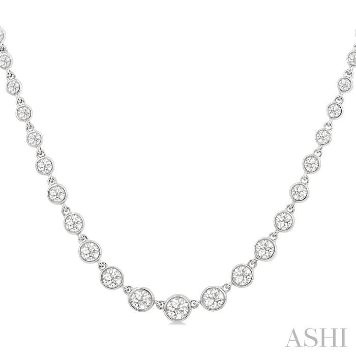 ASHI Halfway Graduated Bezel Set Diamond Tennis Necklace 999V1PPFGNKWG