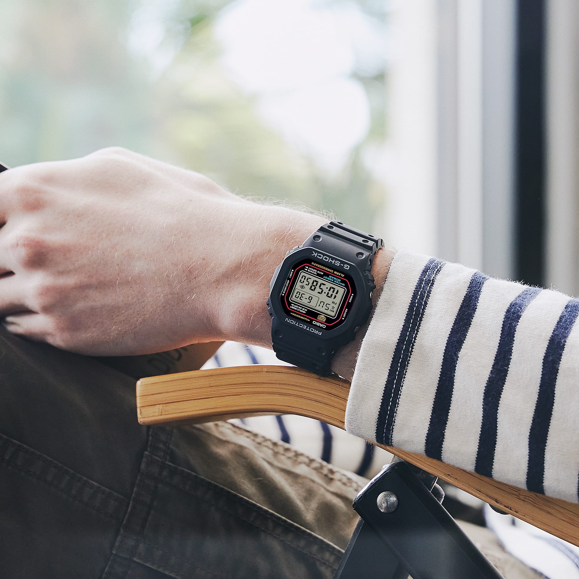 g-shock-5600-series-dw5600rl-1