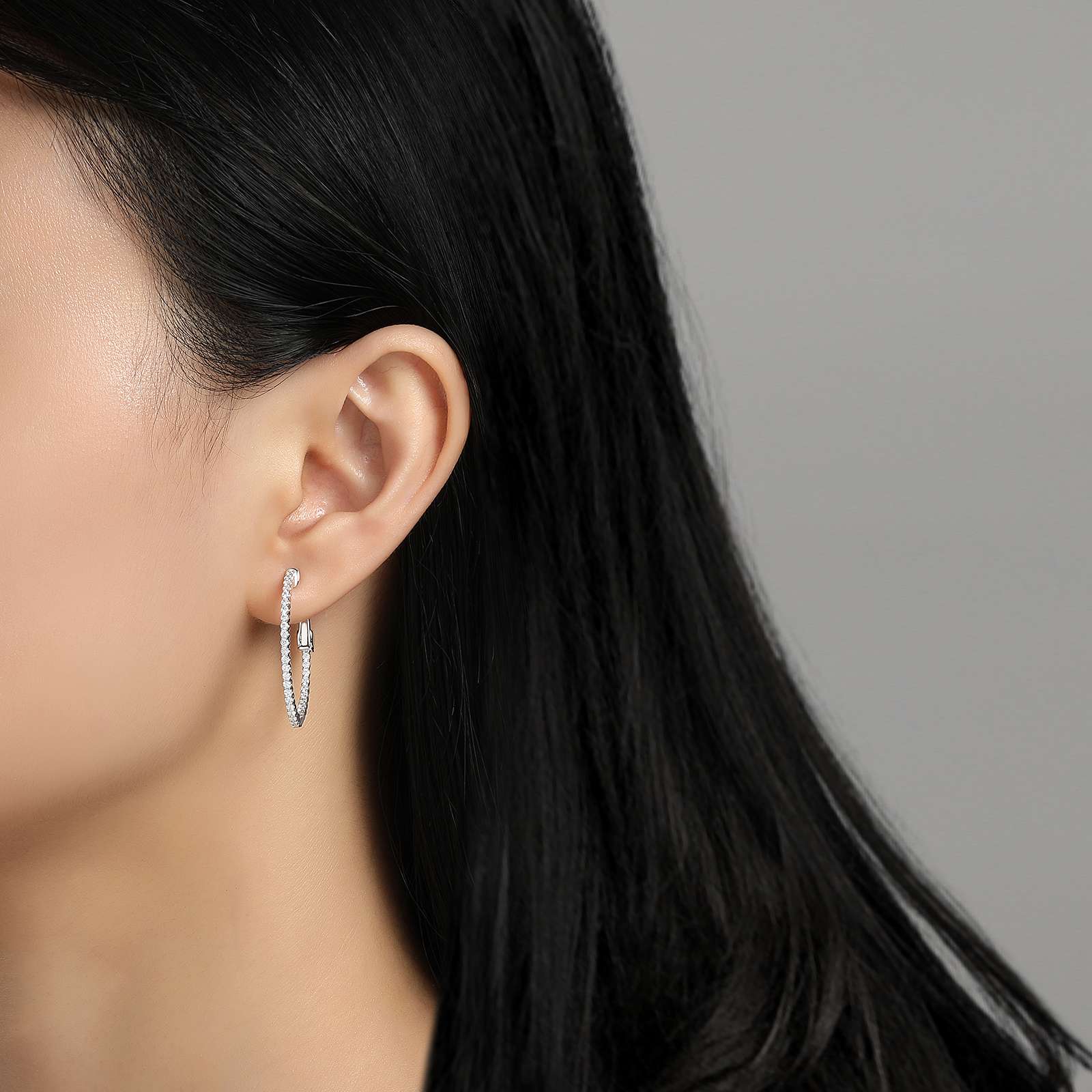 20-mm-x-25-mm-oval-hoop-earrings