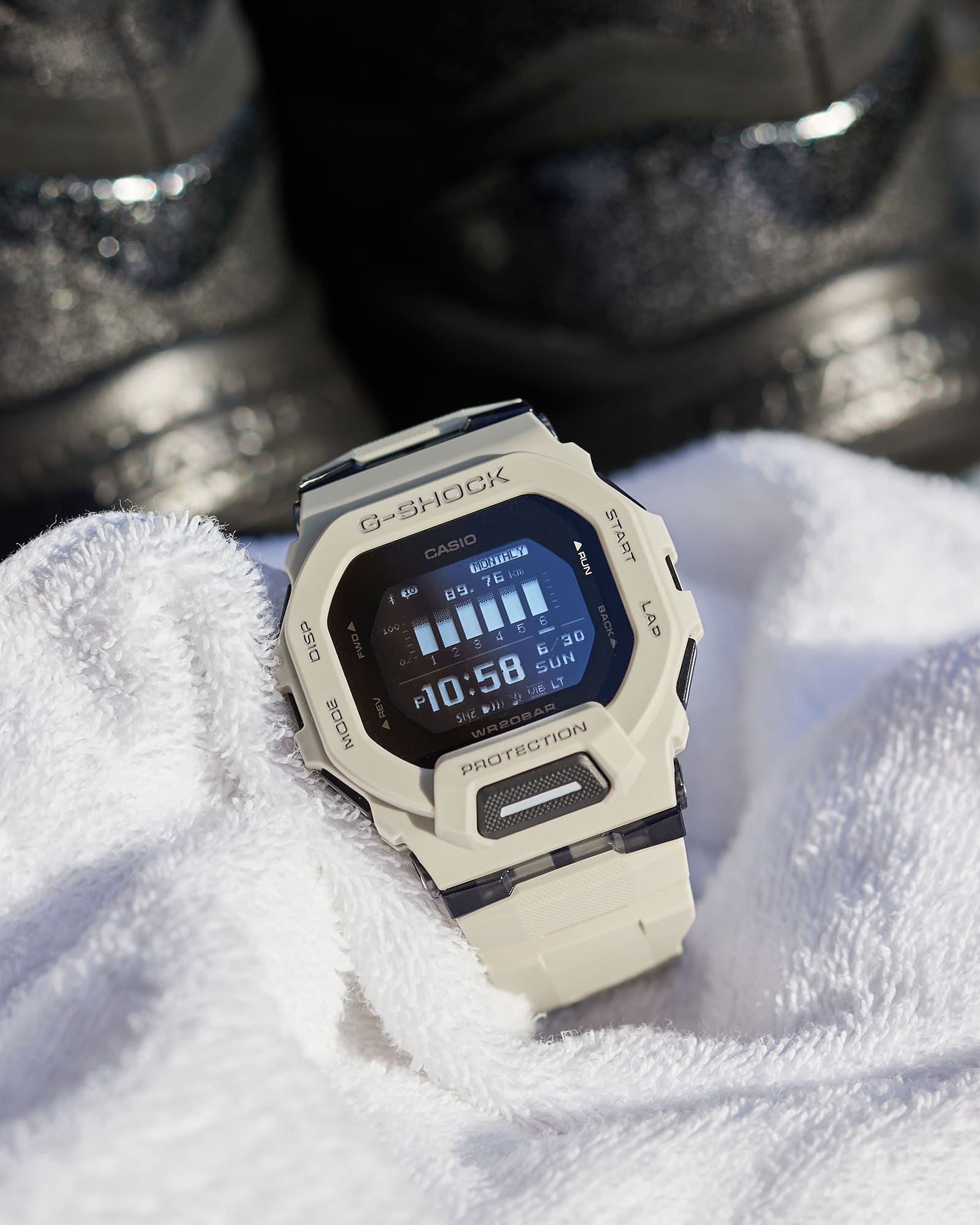 g-shock-gbd-200-series-gbd200uu-9