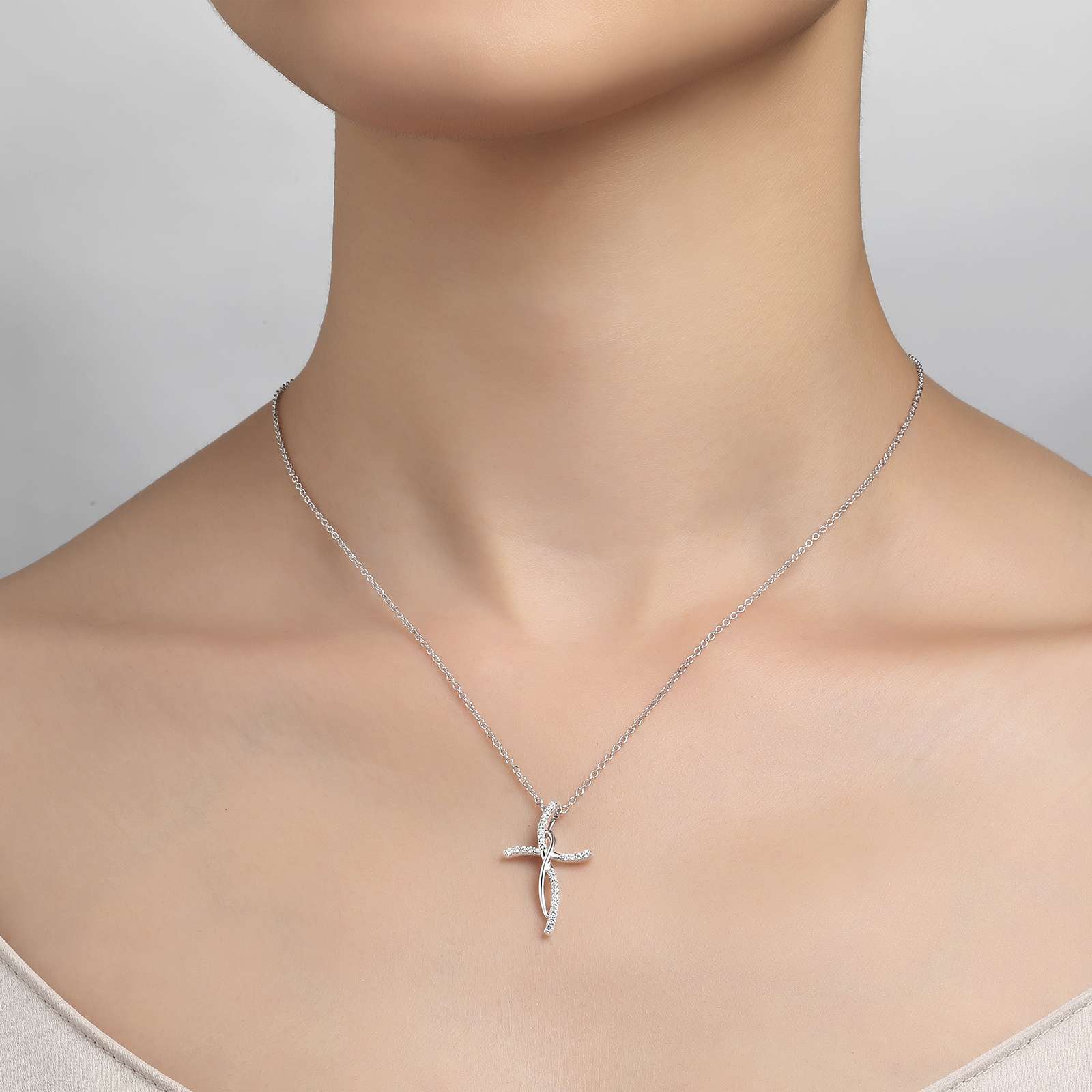 LAFONN 0.24 CTW Cross Pendant Necklace P0168CLP18