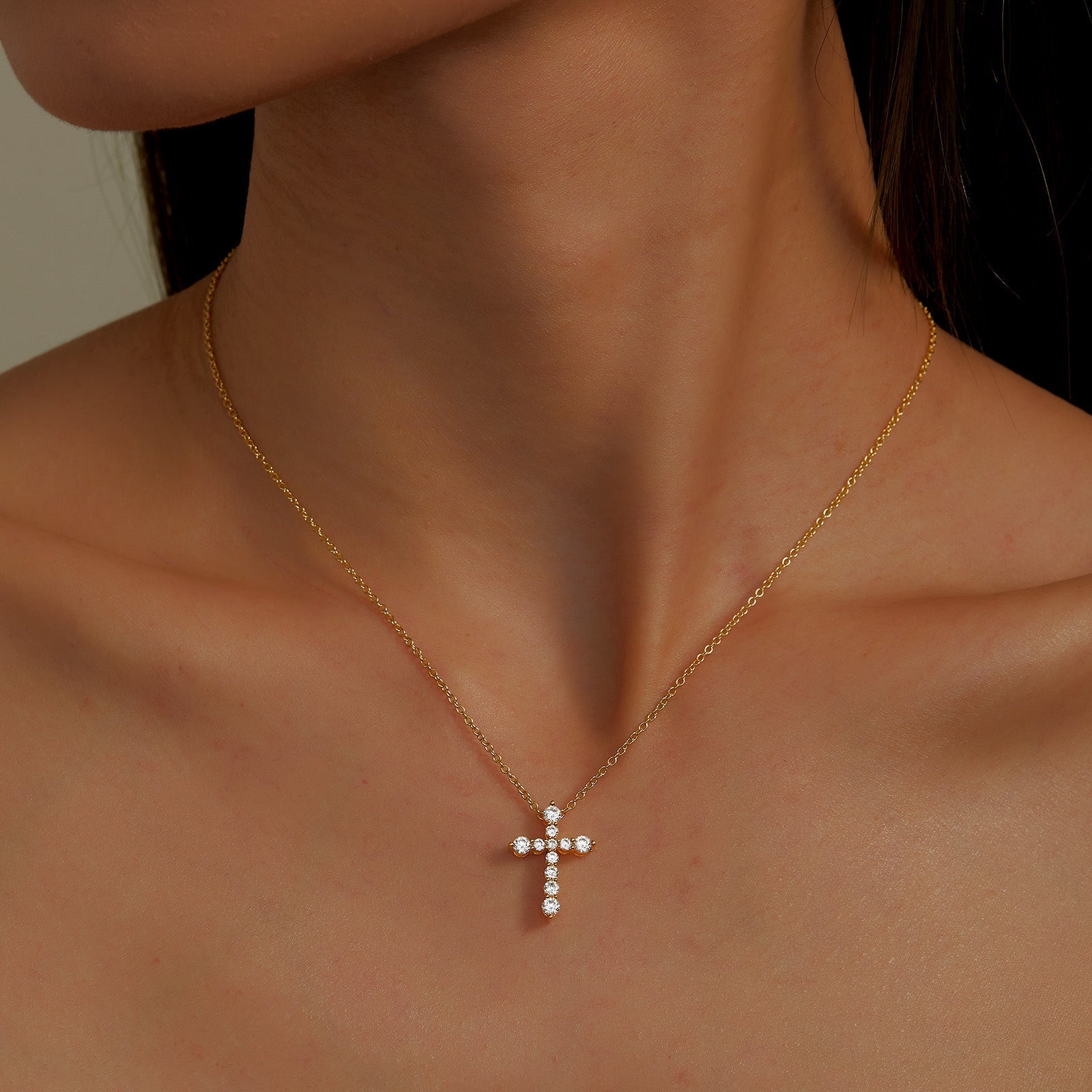 LAFONN 0.67 CTW Cross Pendant Necklace P0207CLG18