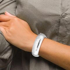 Sterling Silver Rhodium-plated D/C 20mm Hinged Bangle Bracelet QB35