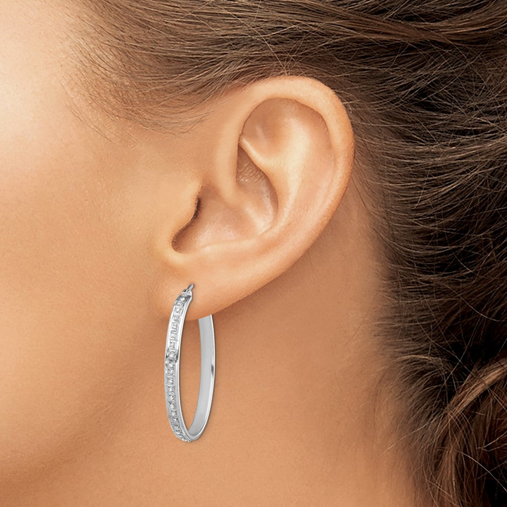 QDF110 Diamond Fascination Diamond Mystique Sterling Silver Platinum-plated Diamond Oval Hoop Earrings