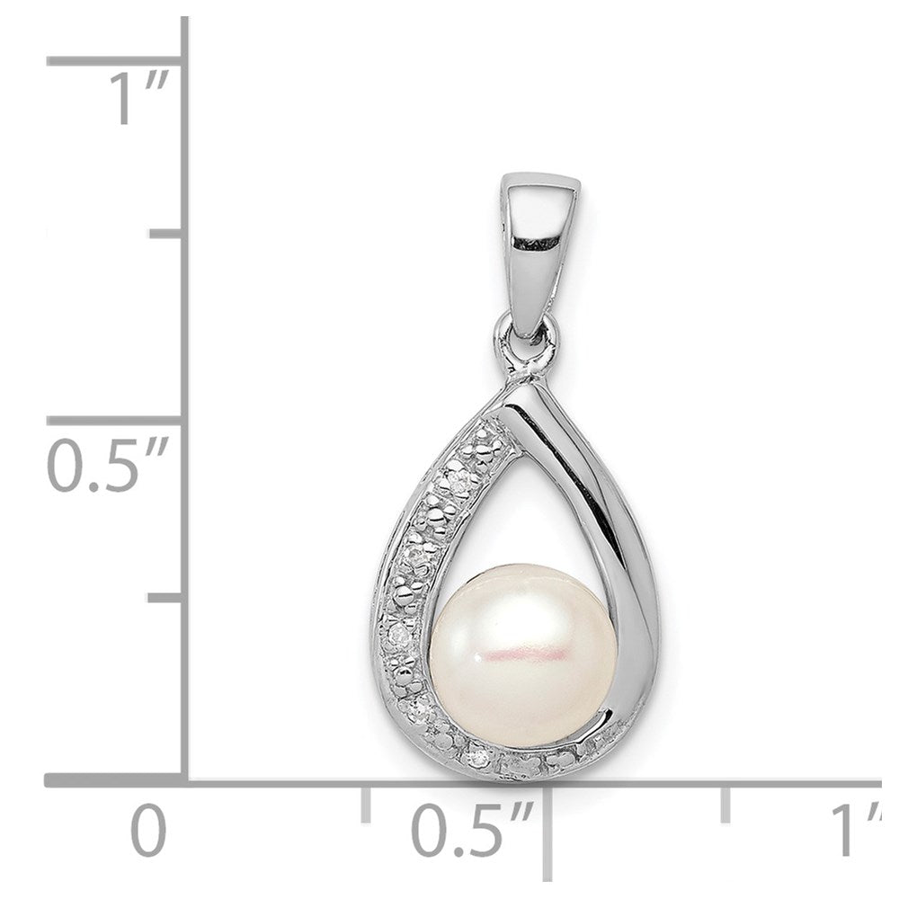 Sterling Silver Rhodium FW Cultured Pearl & Diamond Pendant QDX322