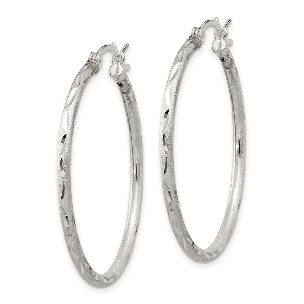 QE11497 Sterling Silver Satin Diamond-cut 2x35mm Hoop Earrings