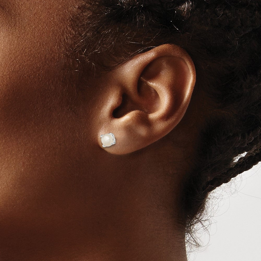 QE12334 Sterling Silver Polished Imitation Pearl Post Earrings