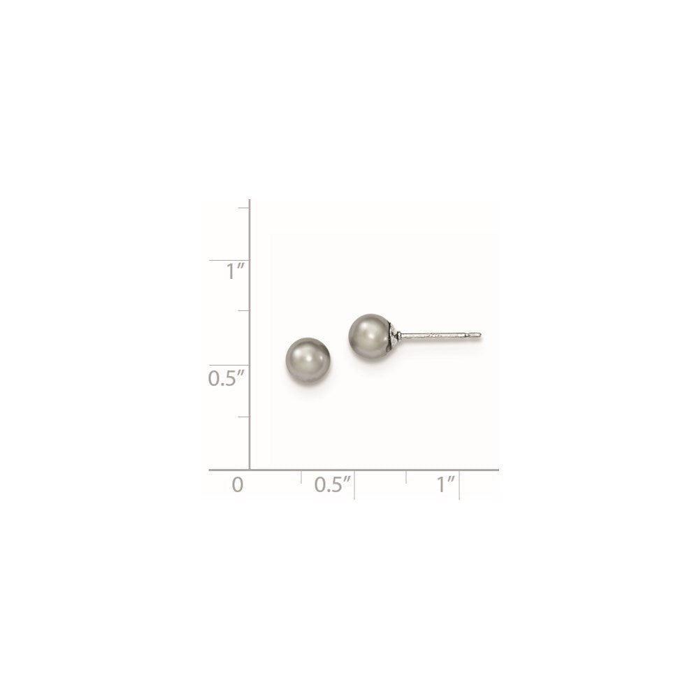 QE12712 Sterling Silver Rhodium-plated 5-6mm Grey Round Freshwater Cultured Pearl Post Earrings