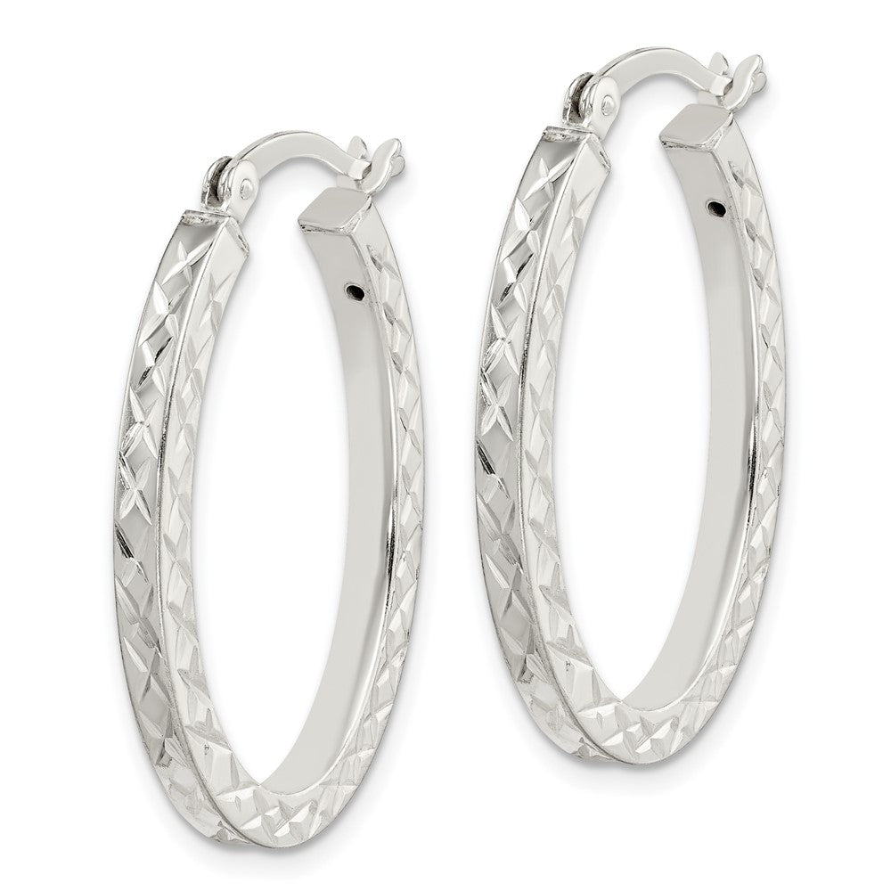 QE14122 Sterling Silver Diamond-cut 2.5mm Oval Hoop Earrings
