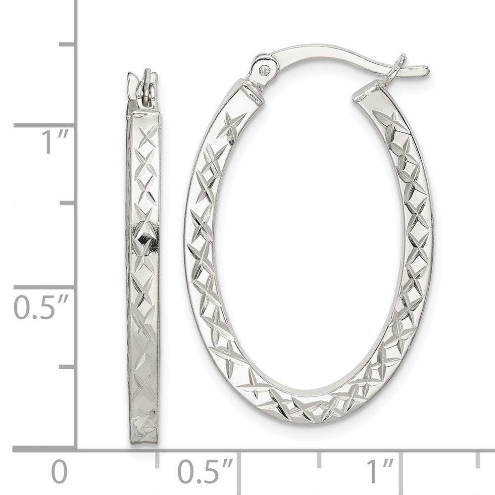 QE14122 Sterling Silver Diamond-cut 2.5mm Oval Hoop Earrings