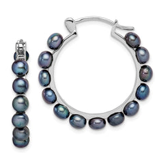 QE15119 Sterling Silver Rhodium-plated 4-5mm Black Button Freshwater Cultured Pearl Hoop Earrings