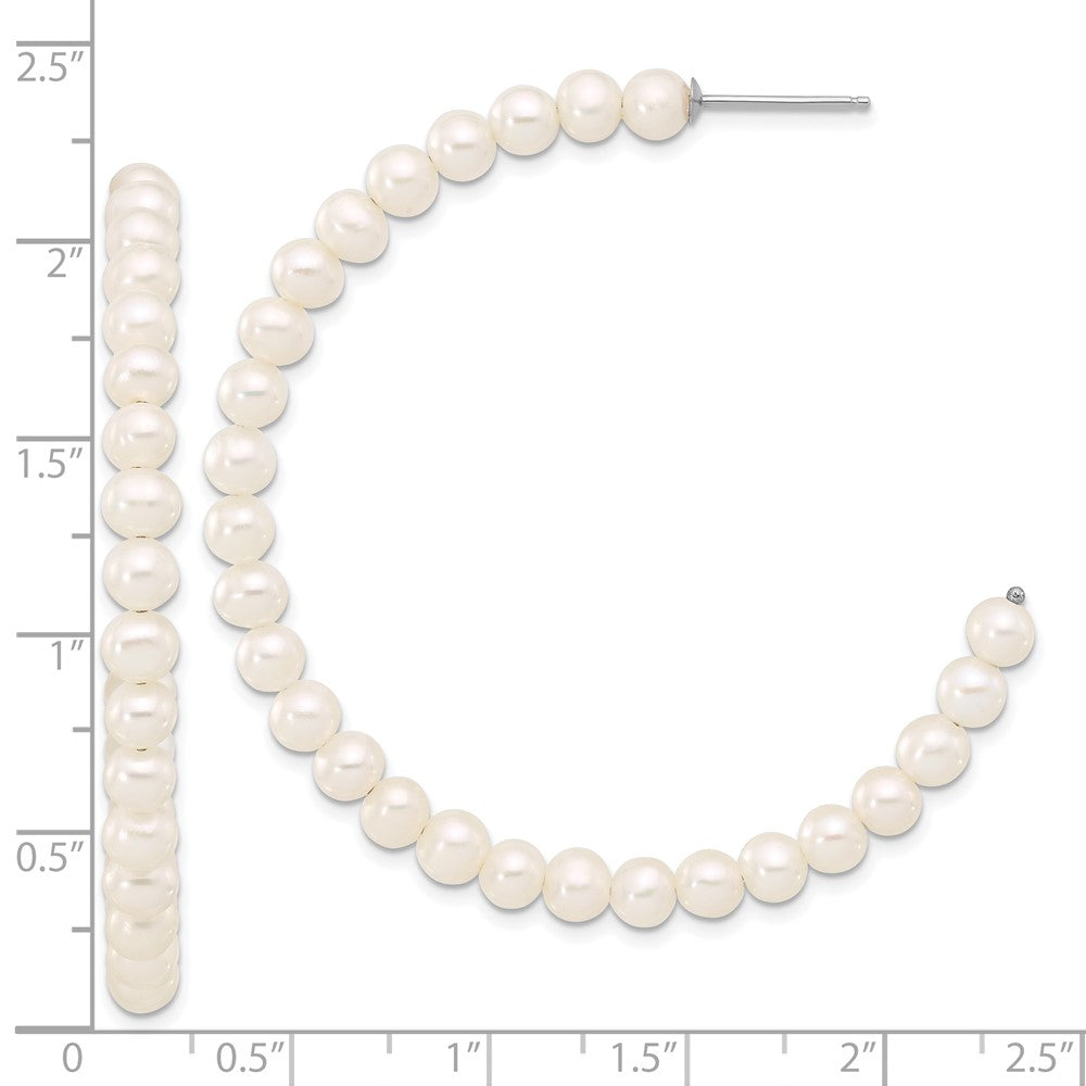 QE17246 Sterling Silver Rhodium-plated 4-5mm White Semi-Round Freshwater Cultured Pearl C-Hoop Earrings