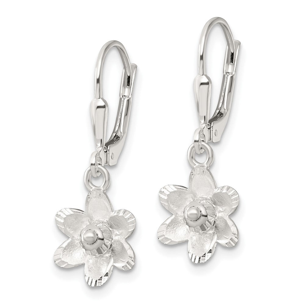 QE17642 Sterling Silver Satin Polished and D/C Floral Leverback Earrings