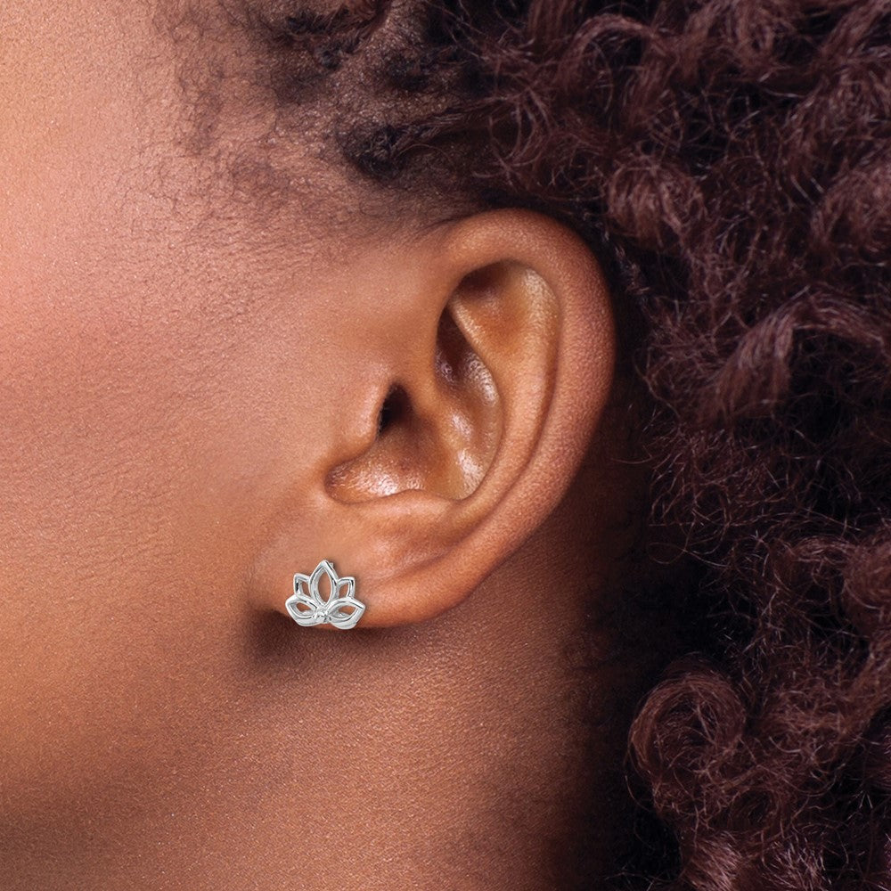 QE17643 Sterling Silver Rhodium-plated Lotus Flower Post Earrings