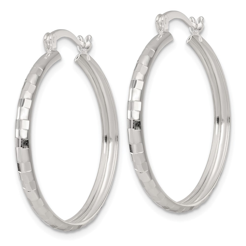 QE17829 Sterling Silver Polished Diamond-cut 30x3mm Round Hoop Earrings