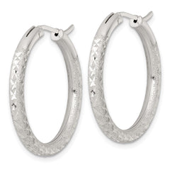 QE17853 Sterling Silver Laser and Diamond-cut 30x3.25mm Hidden Catch Round Hoop Earrings