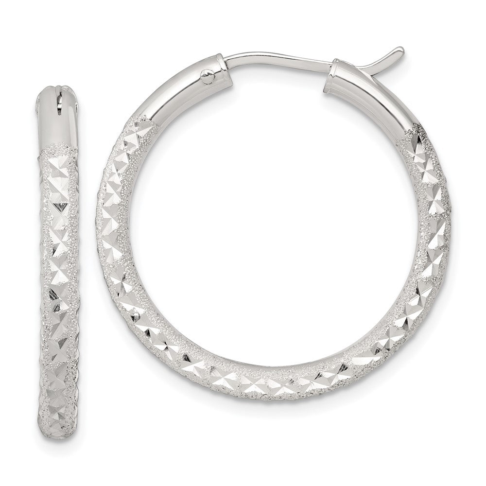 QE17853 Sterling Silver Laser and Diamond-cut 30x3.25mm Hidden Catch Round Hoop Earrings