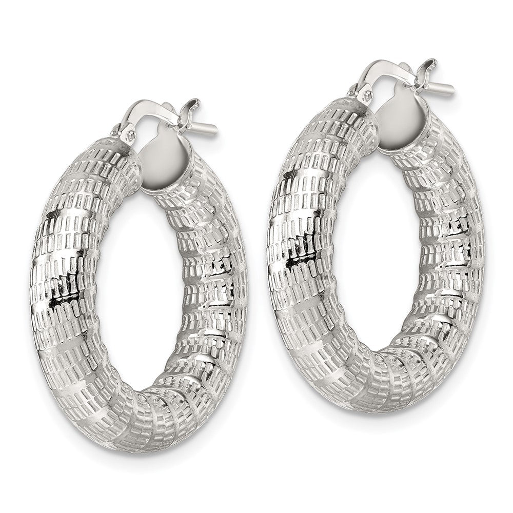 QE17872 Sterling Silver Polished and Textured 5.25mm Round Tube Hoop Earrings