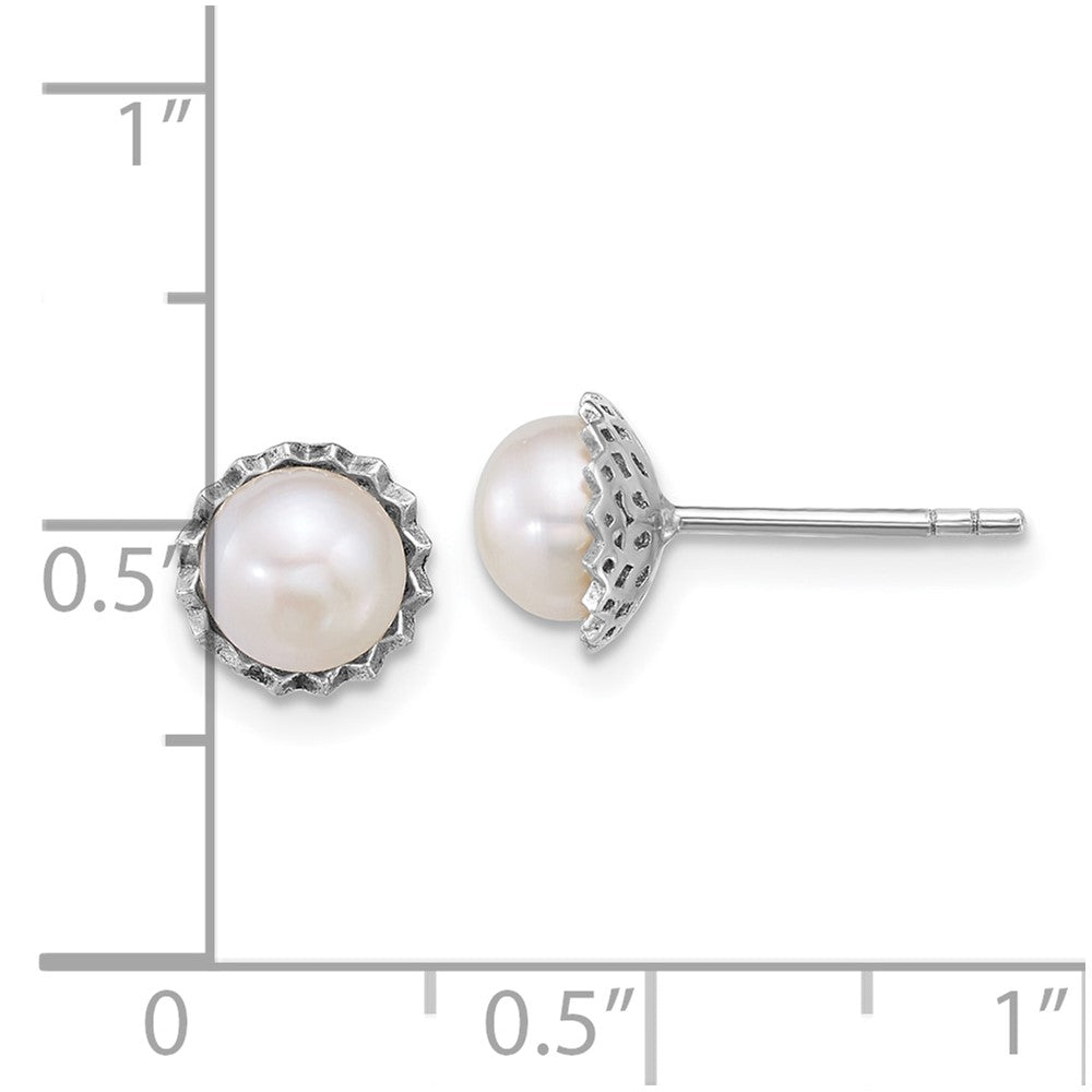 QE18145 Sterling Silver Rhodium-plated 6-7mm Button White Freshwater Cultured Pearl Zig-Zag Edge Post Earrings