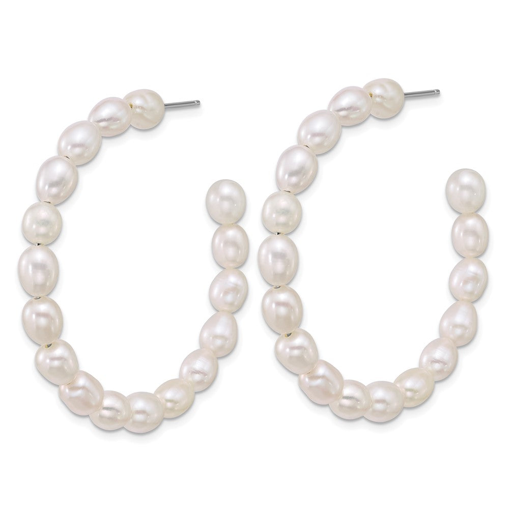 QE18179 Sterling Silver Rhodium-plated 5-6mm Rice White Freshwater Cultured Pearl C-Hoop Post Earrings